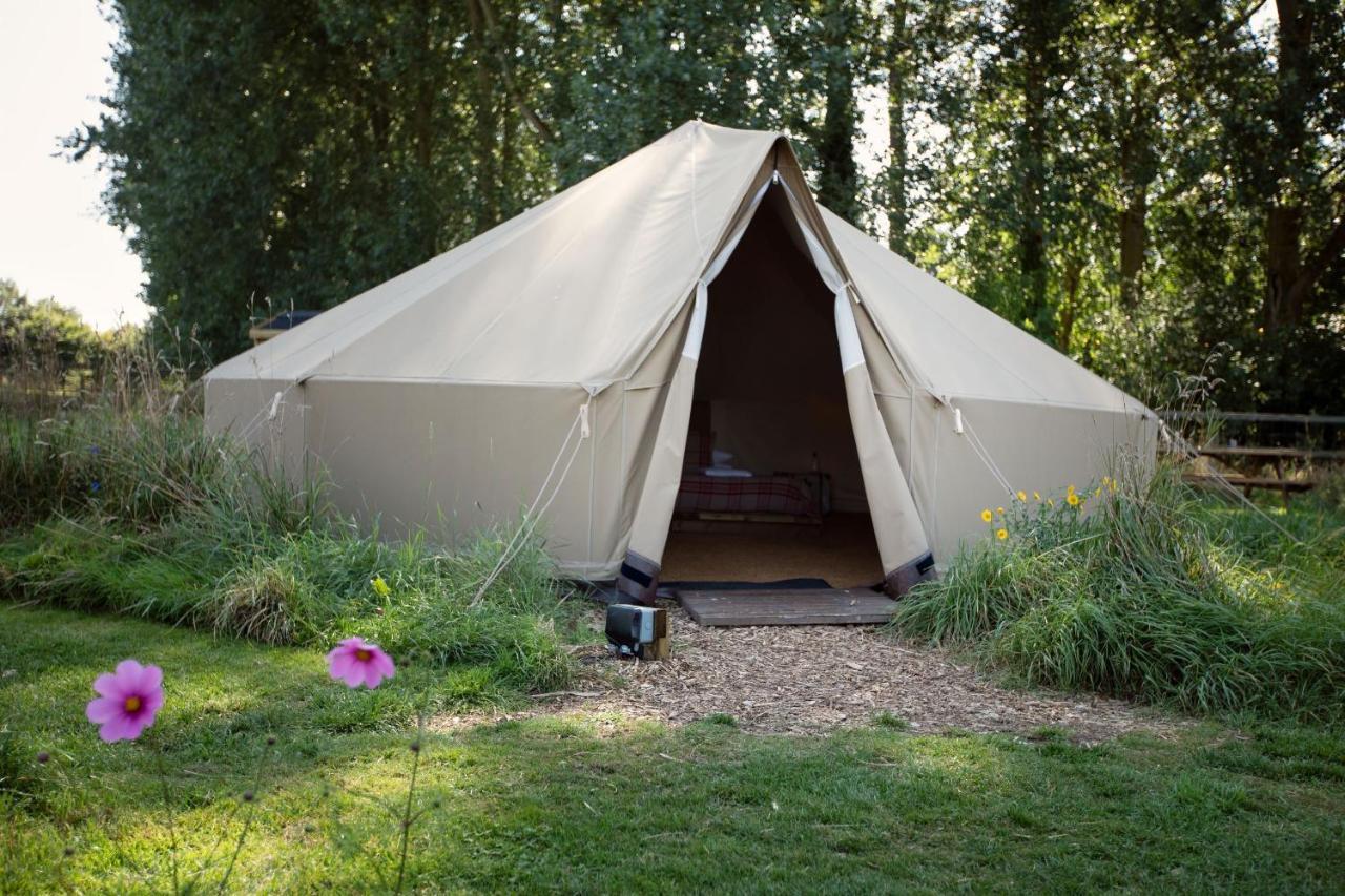 Hotel Horsley Hale Farm Glamping Ely Esterno foto